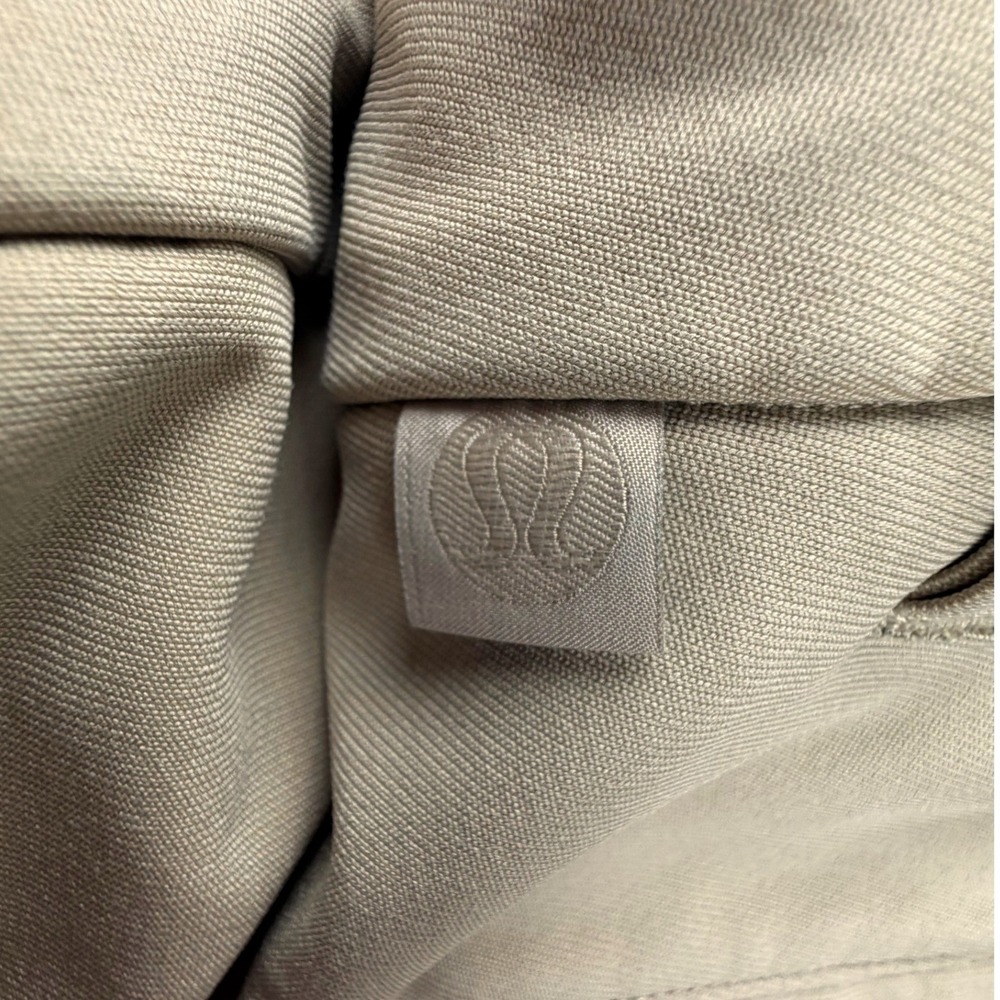 Lululemon Commission Pant Mens 33 Tan Khaki Warpstreme Chino Trousers Slim Fit - Picture 6 of 9